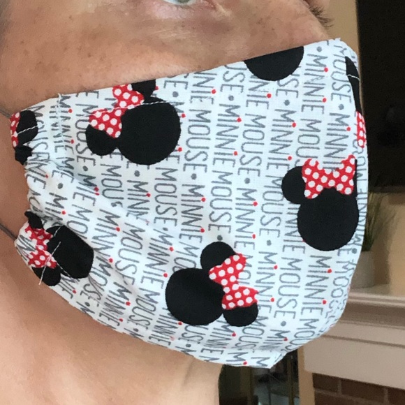 Disney character Minnie Mouse face mask - Picture 1 of 4